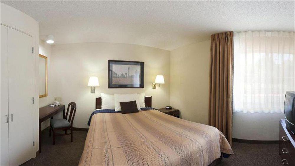 Sonesta Simply Suites Dallas Galleria מראה חיצוני תמונה