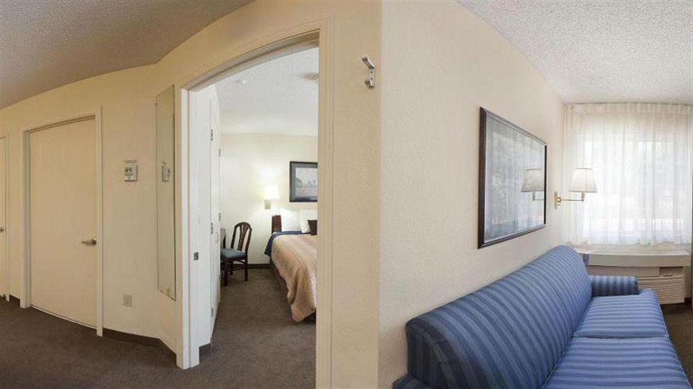 Sonesta Simply Suites Dallas Galleria מראה חיצוני תמונה